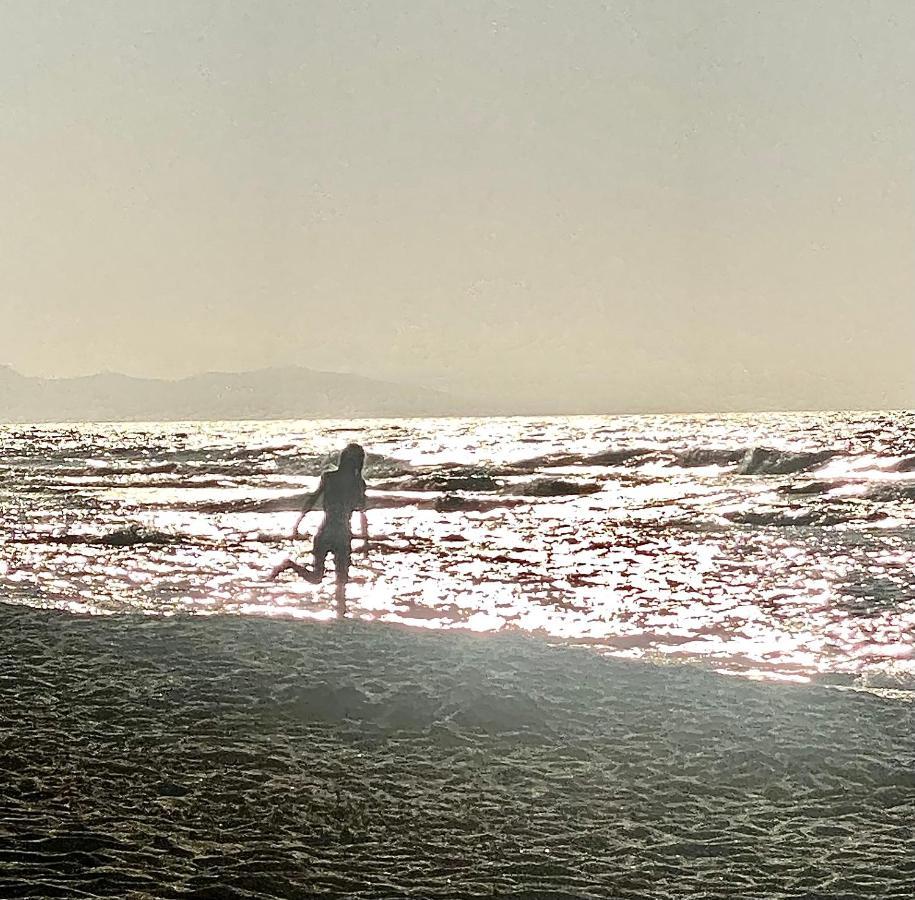 Mikes On The Beach Херсониссос Экстерьер фото
